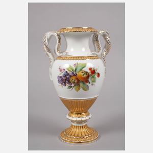 Meissen Schlangenhenkelvase mit Früchtedekor