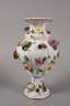 Meissen großes Paar "Vase mit Blüten und Früchten"