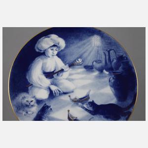 Meissen sieben Märchenteller mit Goldrand