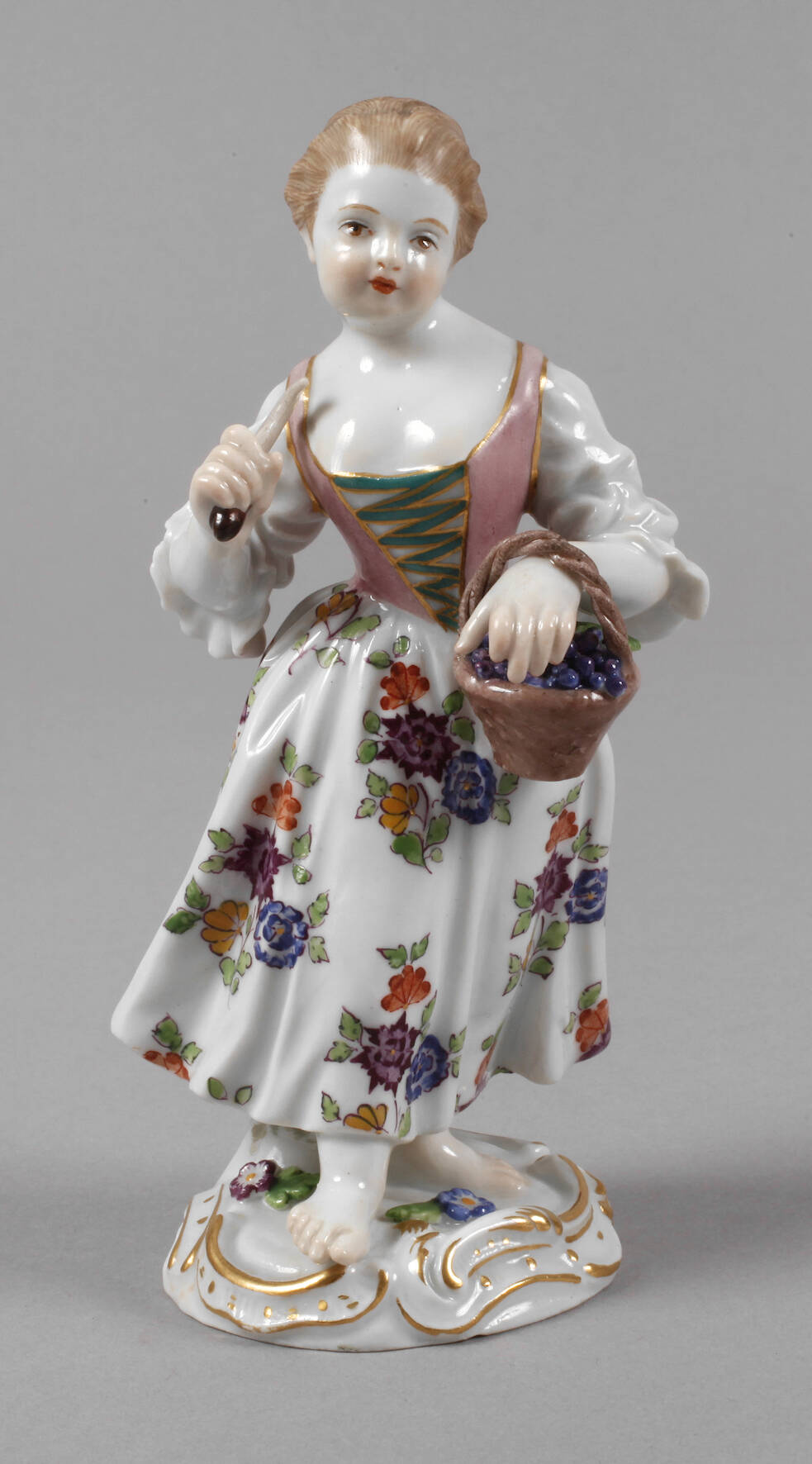 Meissen "Gärtnerkind mit Weinkorb"