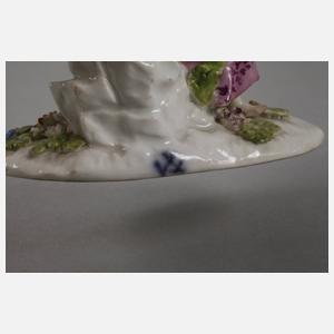 Mädchen mit Henne und Knabe mit Hahn