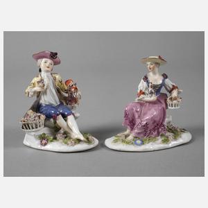 Mädchen mit Henne und Knabe mit Hahn