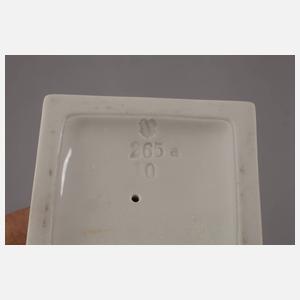 Nymphenburg "Putto als Ceres"