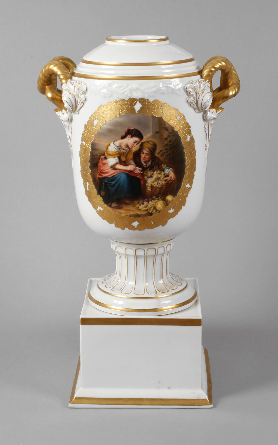 Rosenthal Prunkvase "Die Traubenverkäufer"