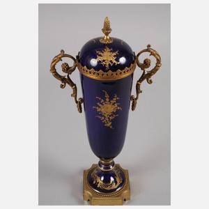 Sevres Prunkvase mit Bronzemontierung