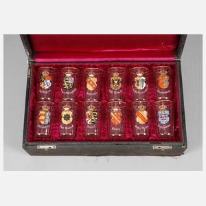 Kasten mit Wappengläsern