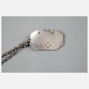 Vier Flaschenplaketten Silber