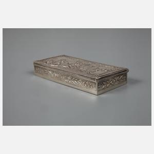 Silberdose mit Puttenmotiven