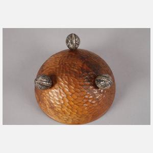 Haselnussdose mit Silberdeckel