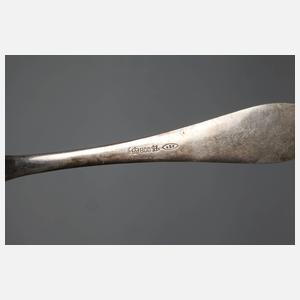 Zwei Etuis mit Silberbesteck