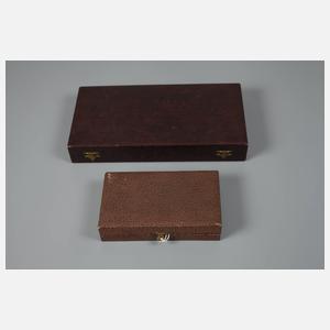 Zwei Etuis mit Silberbesteck