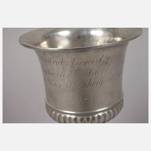 Breiter Messkelch in Silberart