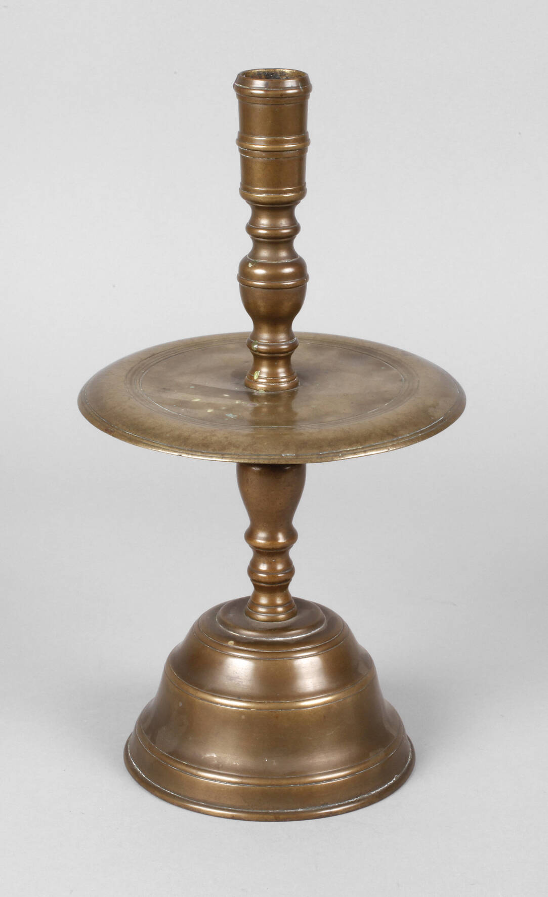 Frühbarocker Scheibenleuchter