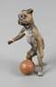 Wiener Bronze Hund mit Ball