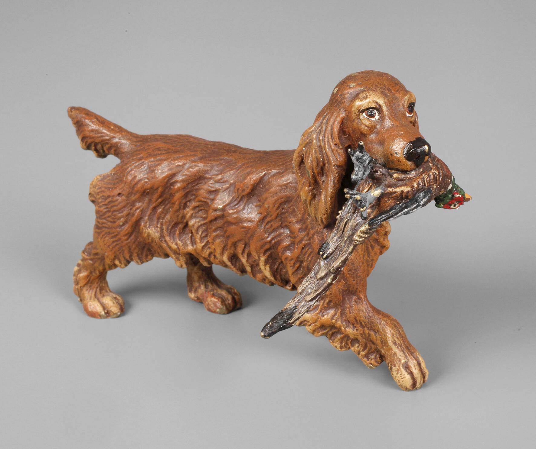 Wiener Bronze Jagdhund mit Rebhuhn