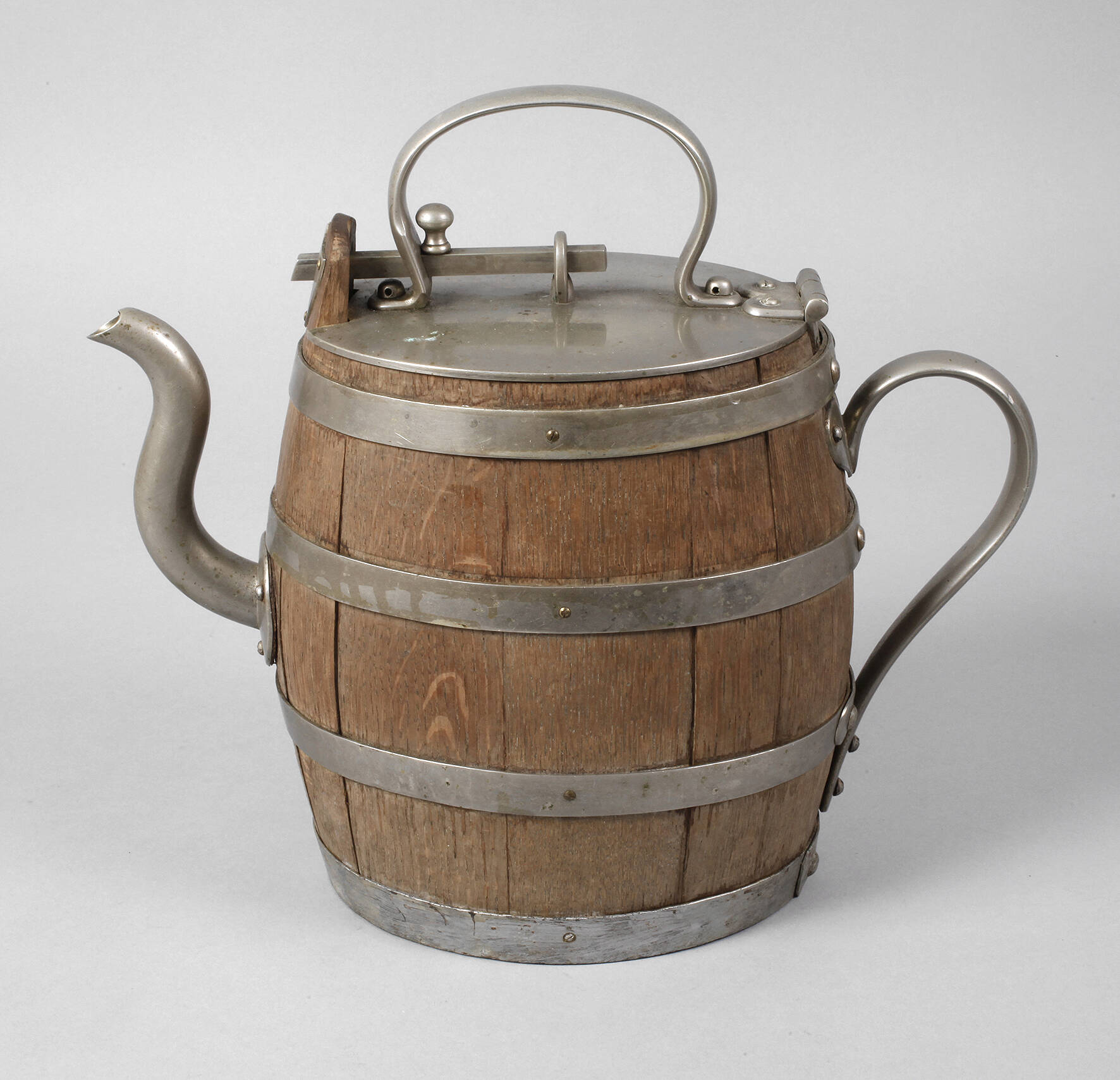 Schenk-Riegelkanne als Fass