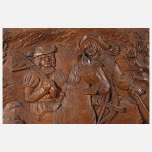 Übergroße geschnitzte Wandplatte