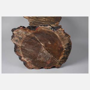 Große figürliche Schnitzerei