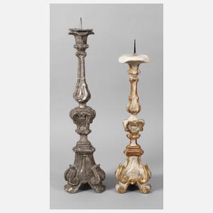 Zwei geschnitzte Altarleuchter