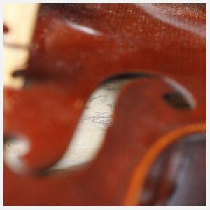 Meistervioline P. Hel im Etui