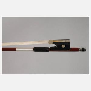 Meistervioline Mathias Heinicke im Etui