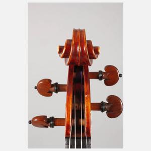 Meistervioline Mathias Heinicke im Etui