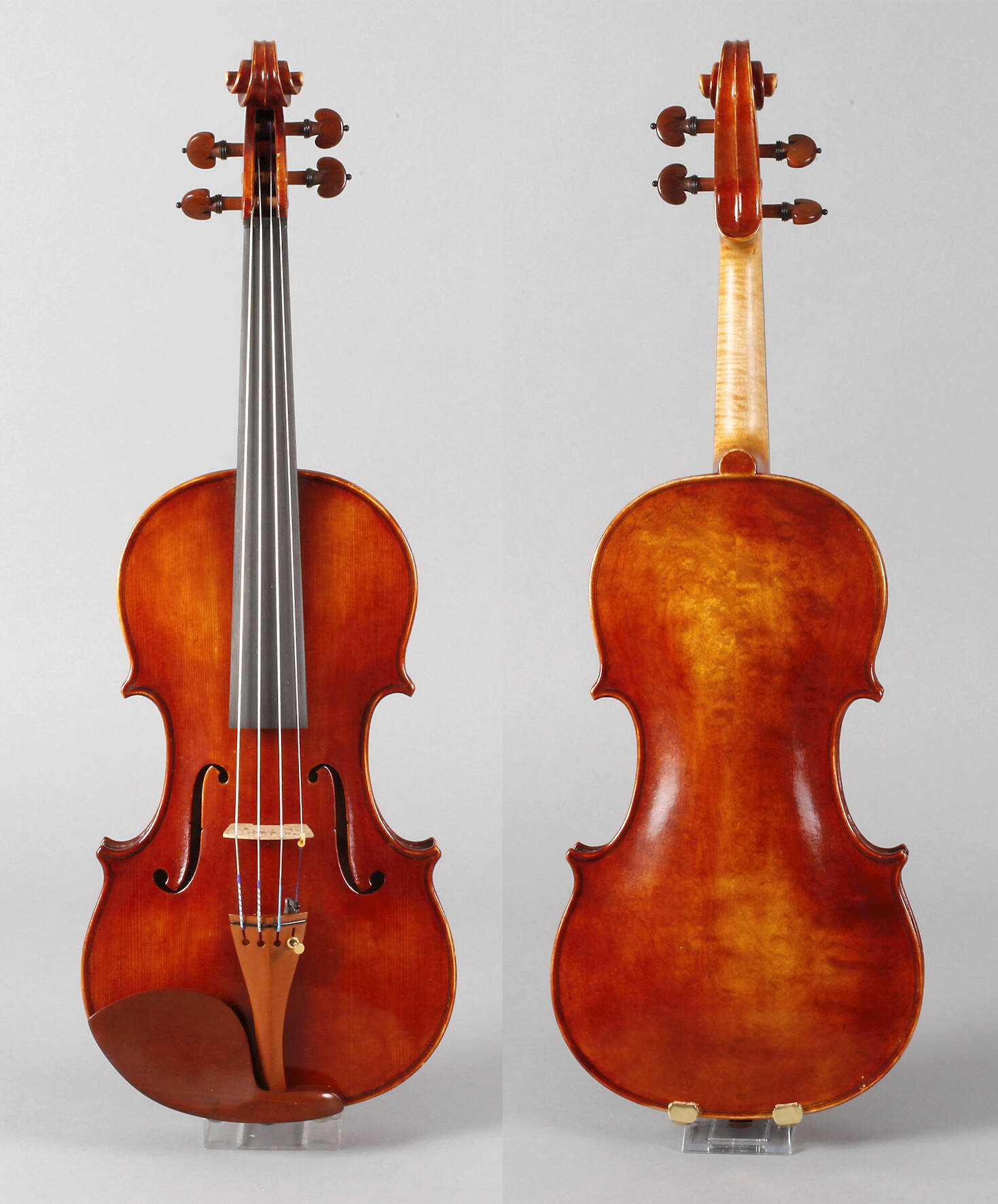 Meistervioline Mathias Heinicke im Etui