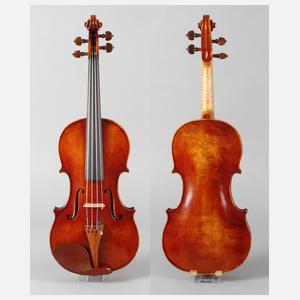 Meistervioline Mathias Heinicke im Etui