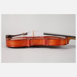 Violine J. G. Lippold im Etui