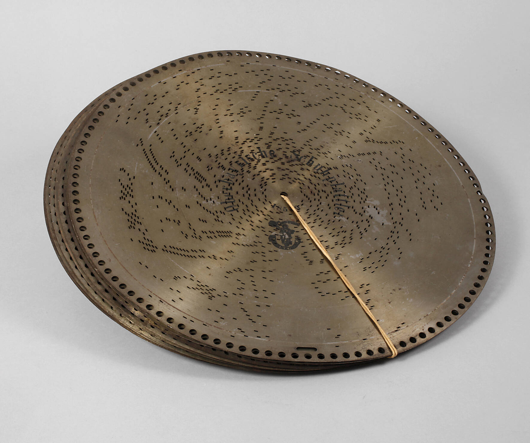 Neun Polyphonplatten