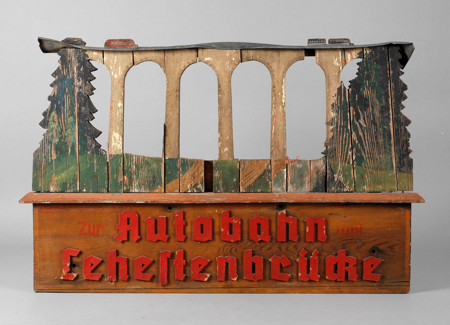 Altes Straßenschild