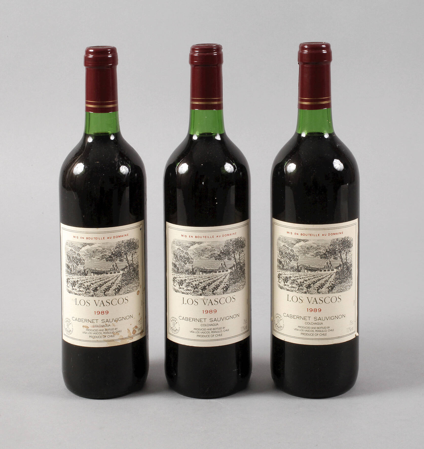Drei Flaschen Rotwein