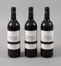 Drei Flaschen Rotwein