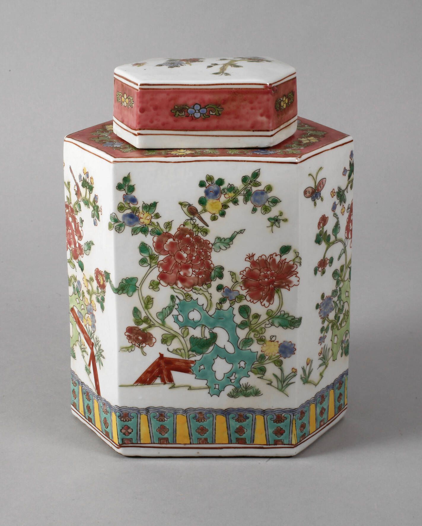 Deckelvase Famille rose