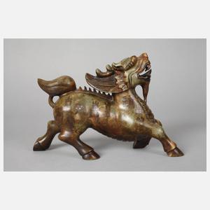 Paar Steinschnitzereien