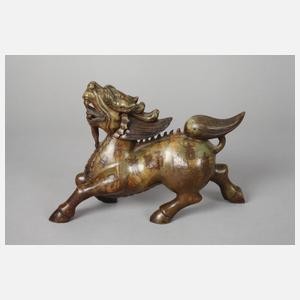 Paar Steinschnitzereien