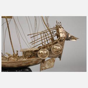 Schiffsmodell Silber