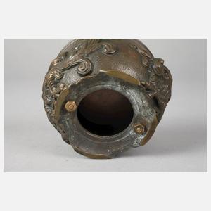 Figürliches Tintenfass