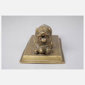 Figürlicher Briefbeschwerer