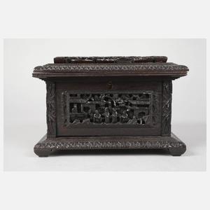 Geschnitzte Schatulle