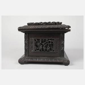 Geschnitzte Schatulle