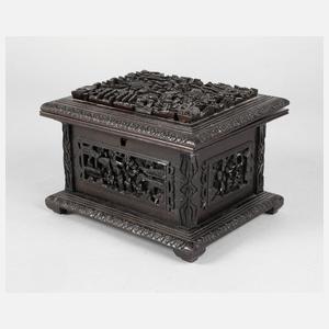 Geschnitzte Schatulle