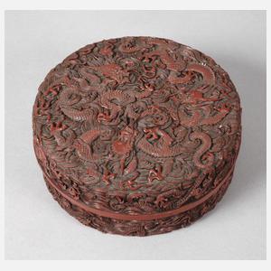 Dose Lackschnitzerei