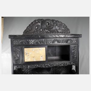 Prachtvoller Salonschrank