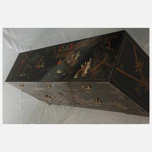 Große Anrichte China