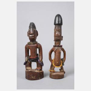 Zwei Ibeji Figuren