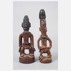 Zwei Ibeji Figuren