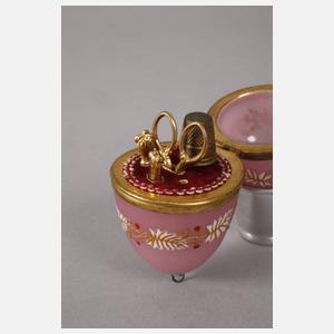 Russland Osterei mit Nähzeug