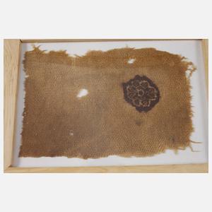 Konvolut gerahmte Textilfragmente