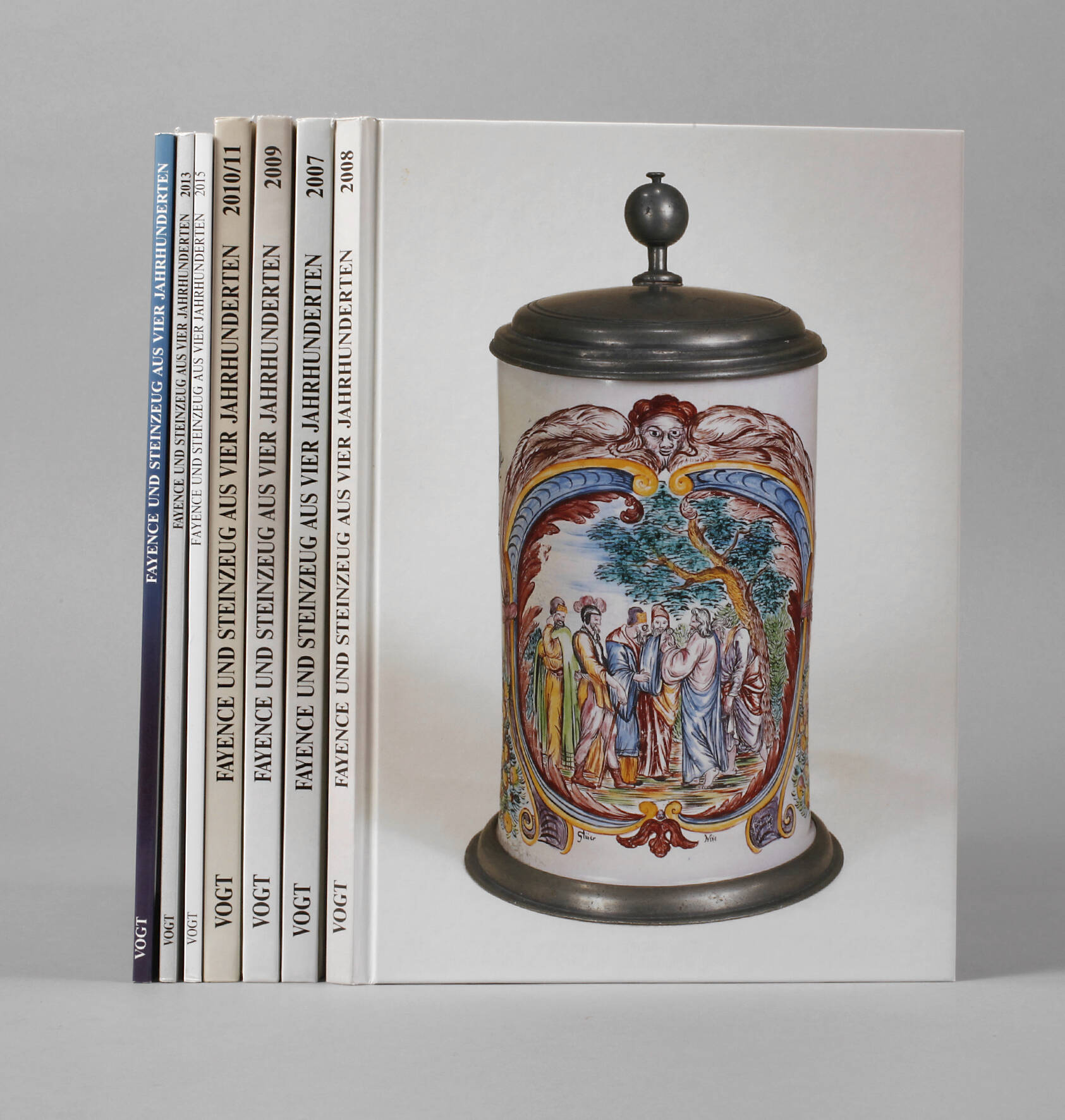 Fayence und Steinzeug aus vier Jahrhunderten